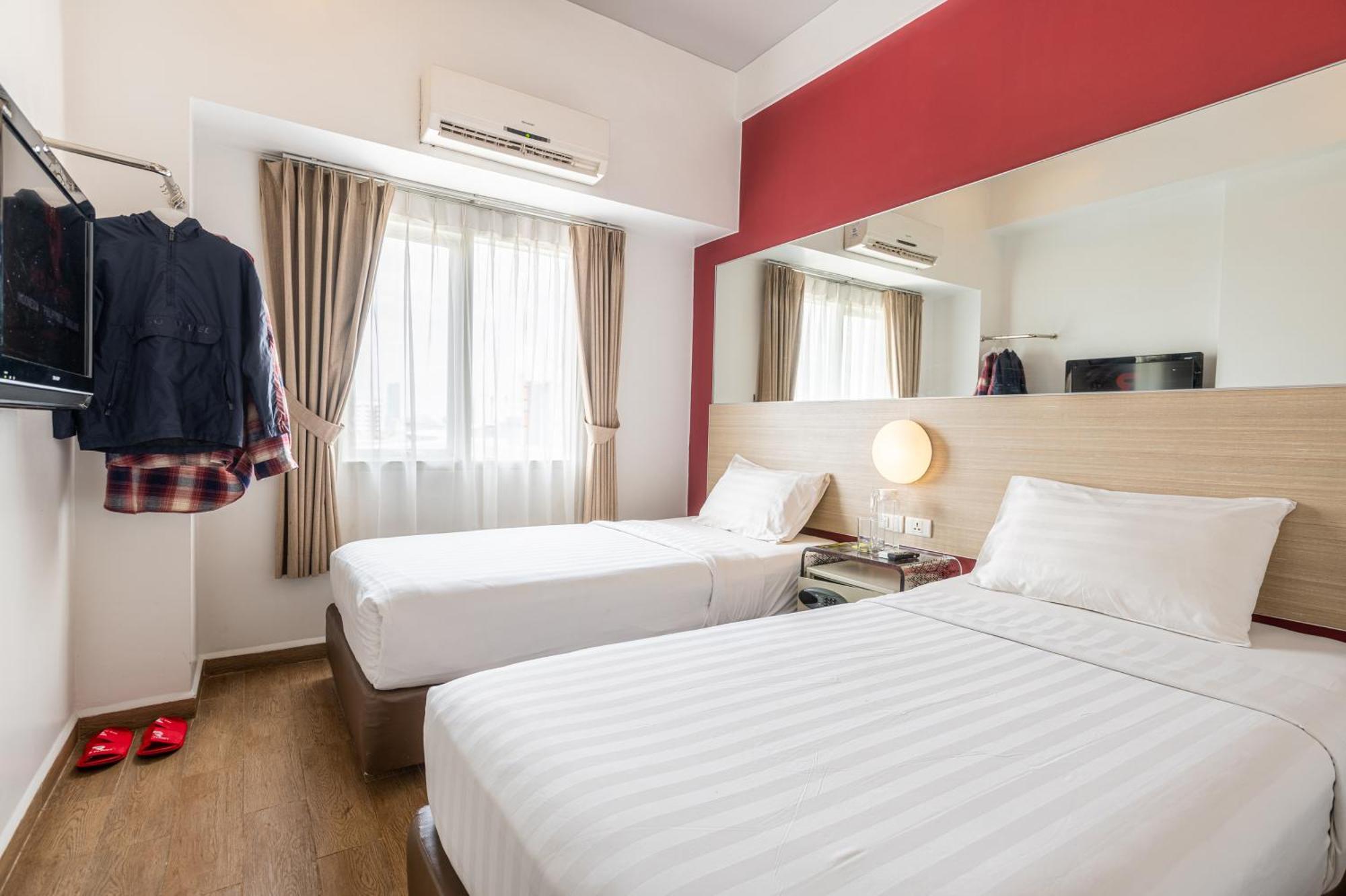 Monoloog Hotel Bekasi Kültér fotó