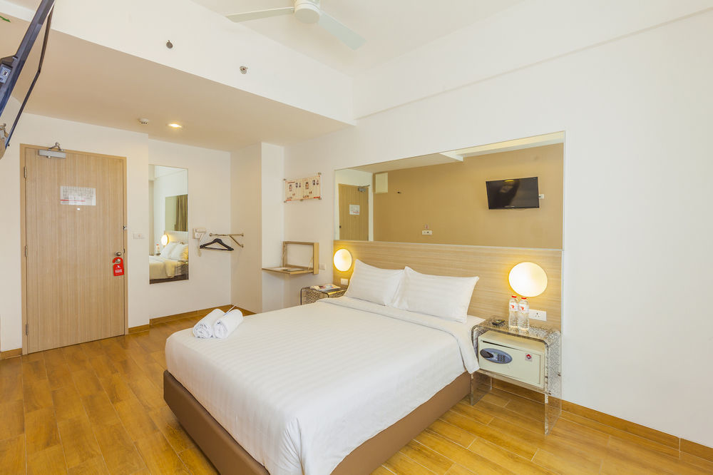 Monoloog Hotel Bekasi Kültér fotó