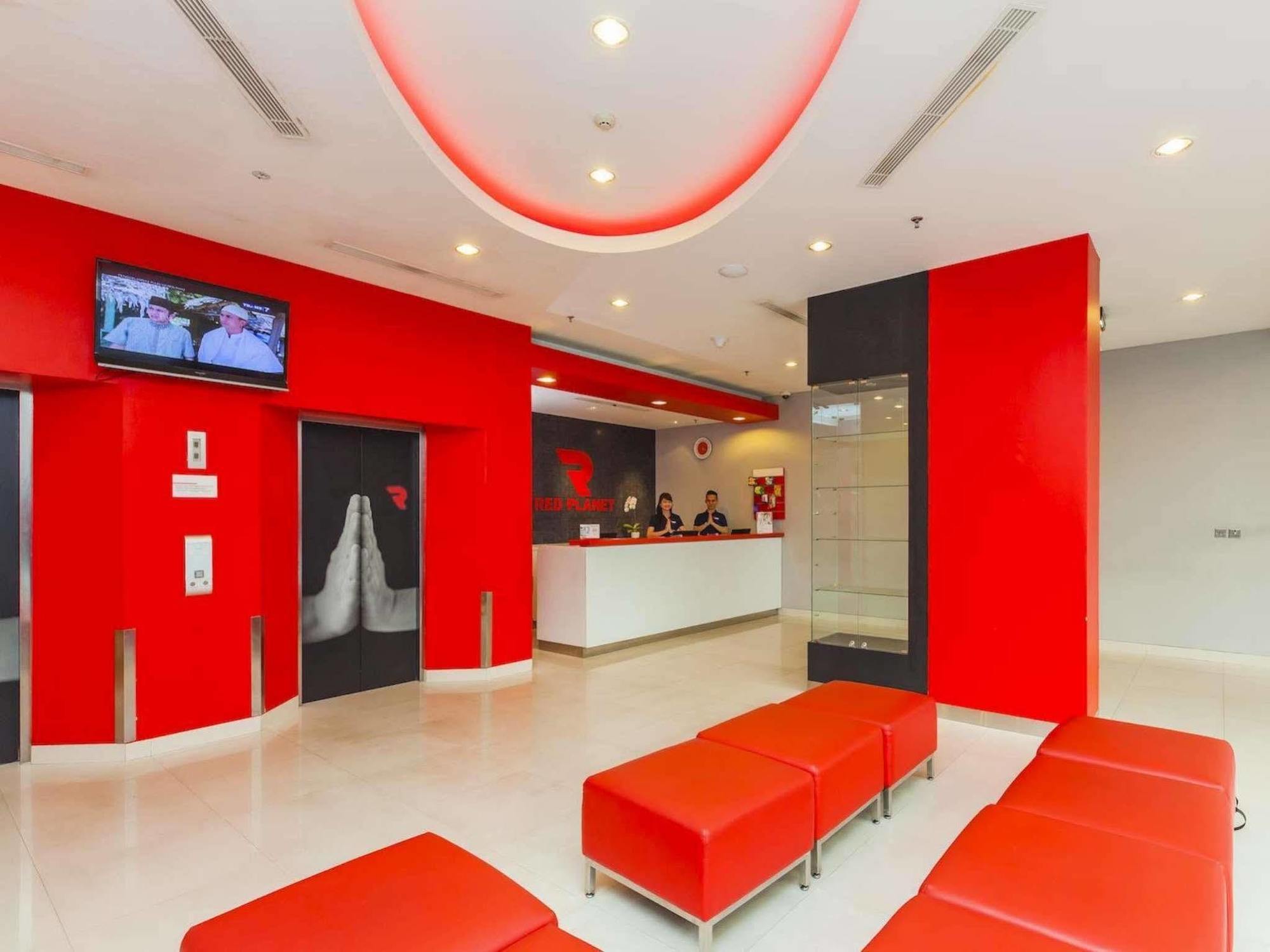 Monoloog Hotel Bekasi Kültér fotó
